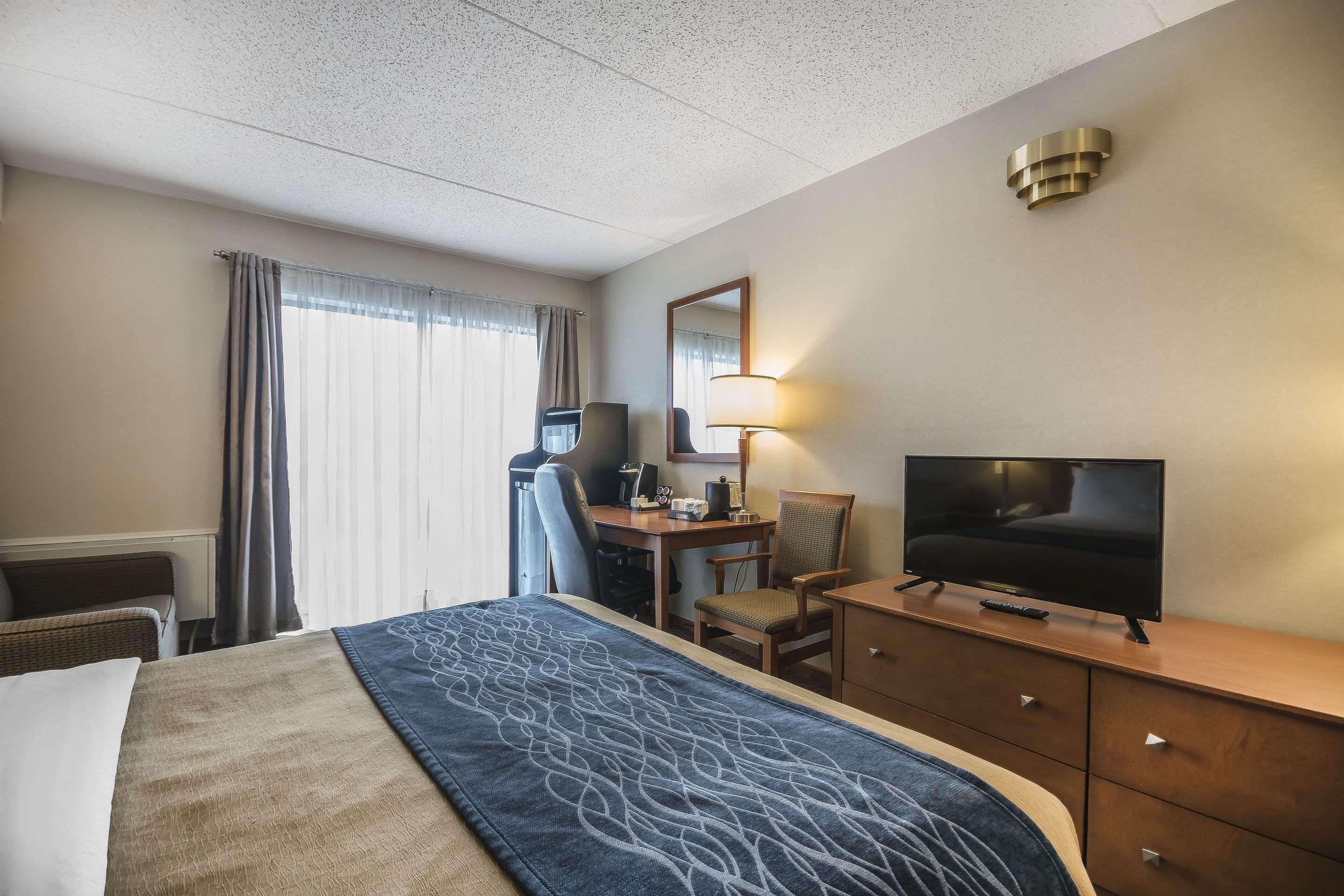 Comfort Inn Chilliwack Exterior photo