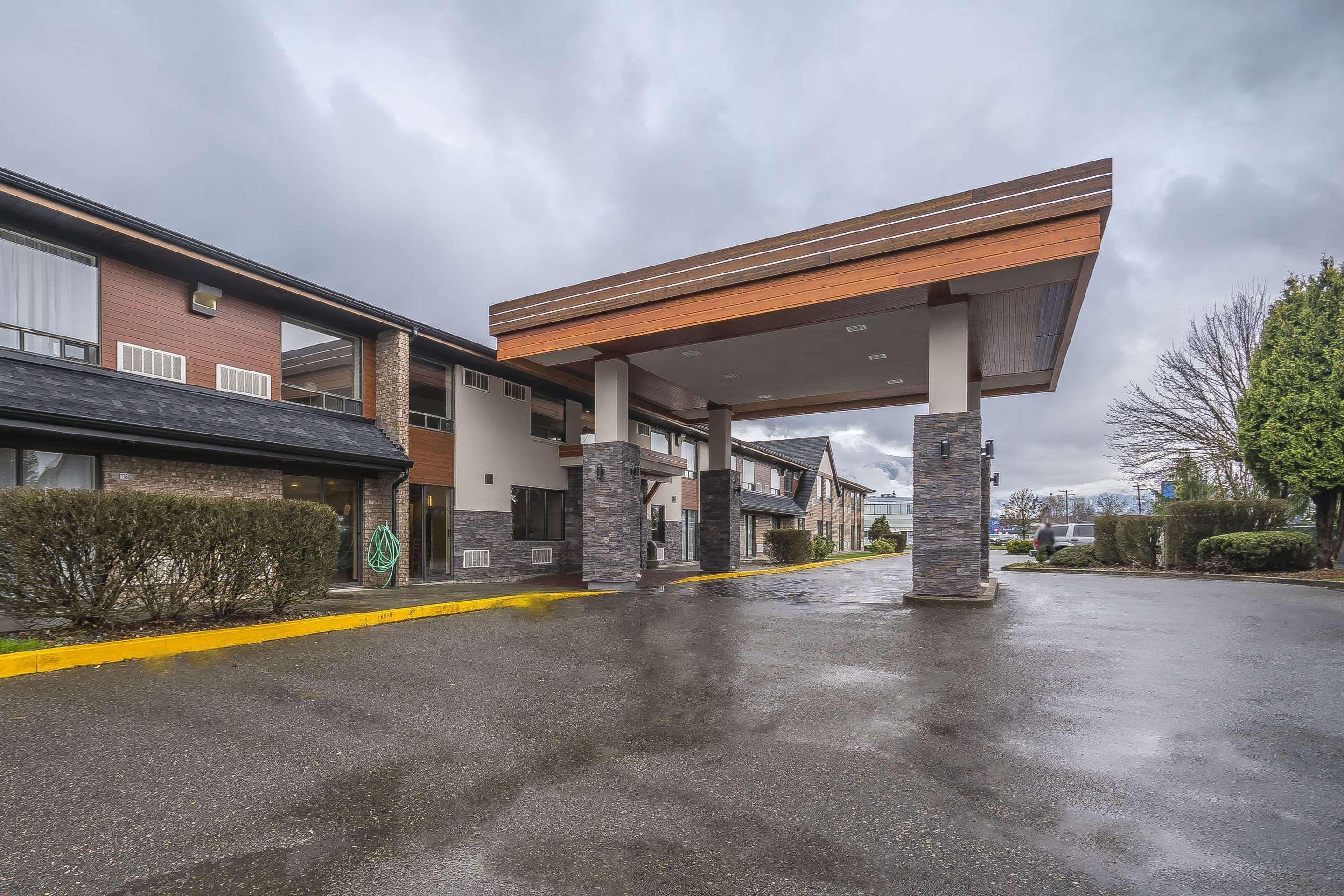 Comfort Inn Chilliwack Exterior photo