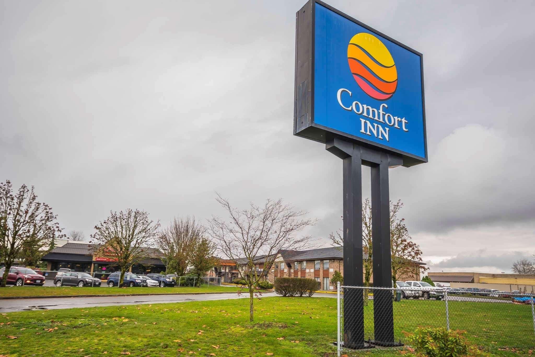 Comfort Inn Chilliwack Exterior photo