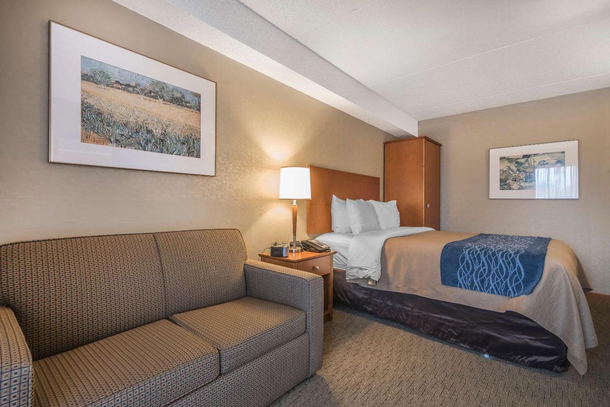 Comfort Inn Chilliwack Exterior photo