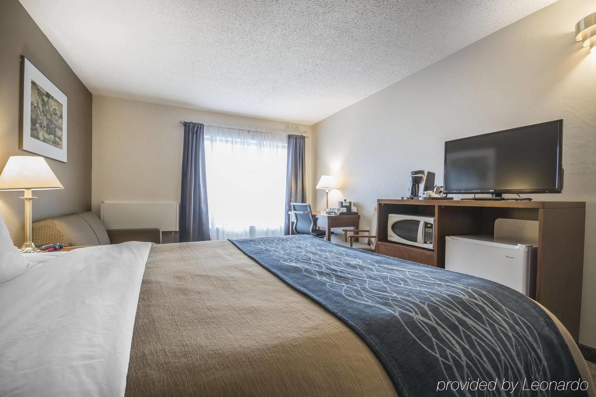 Comfort Inn Chilliwack Exterior photo